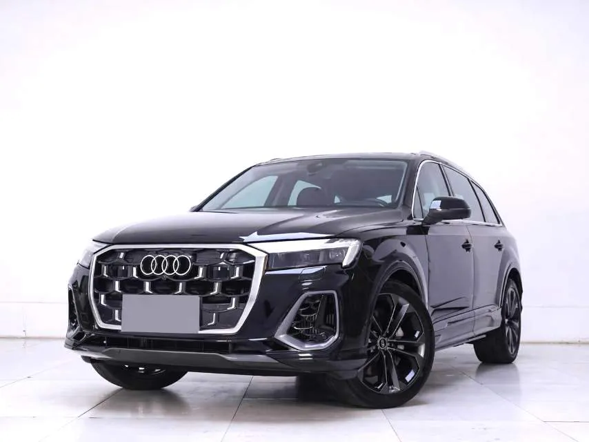 Audi Audi Q7 (Imported) — أسود