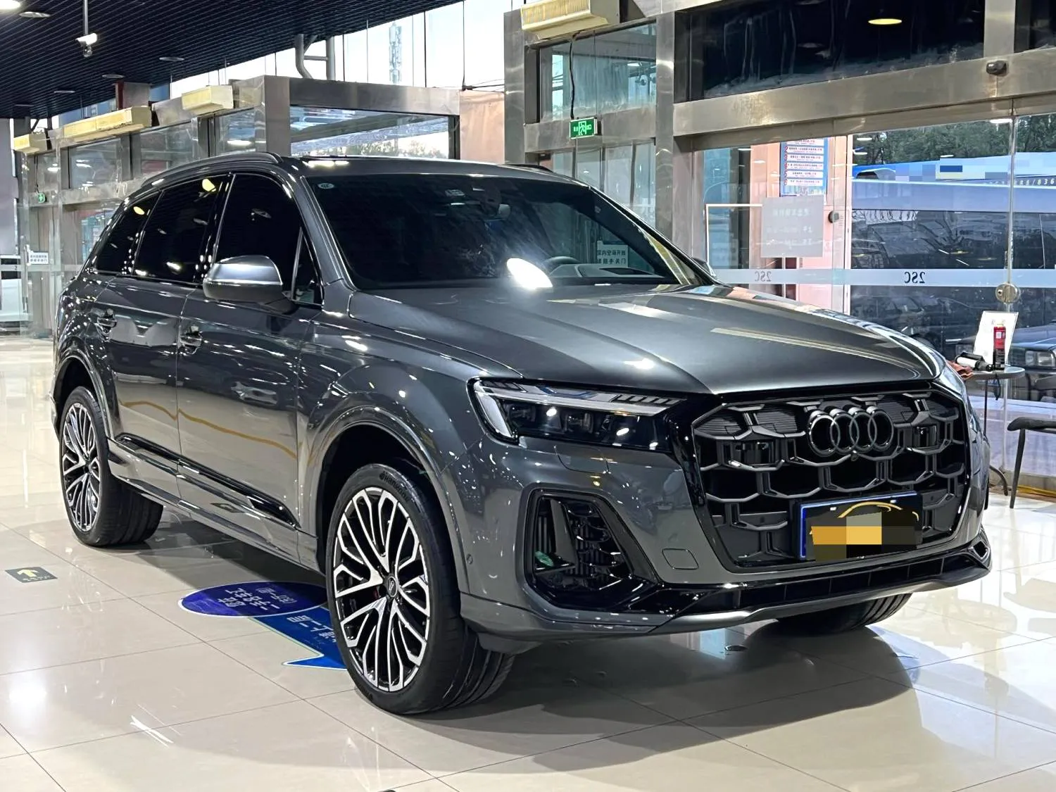 Audi Q7 (Imported) 2024 SQ7 4.0 TFSI — Ver foto 3