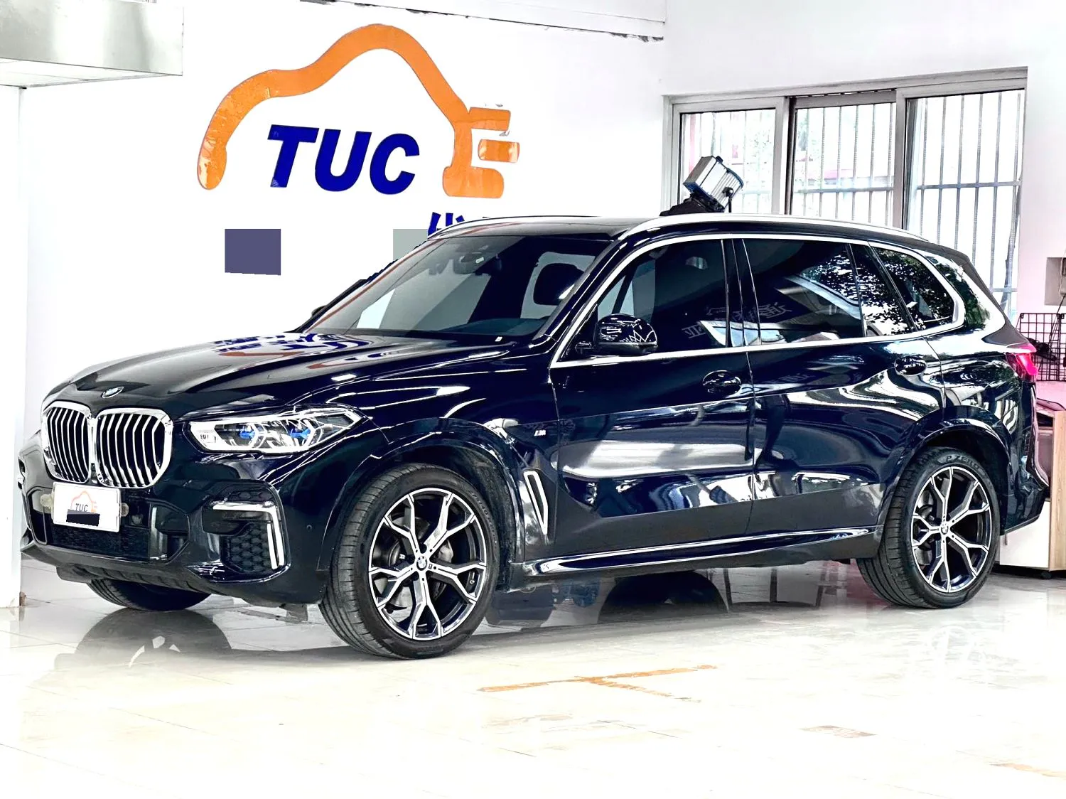 BMW BMW X5 — Black