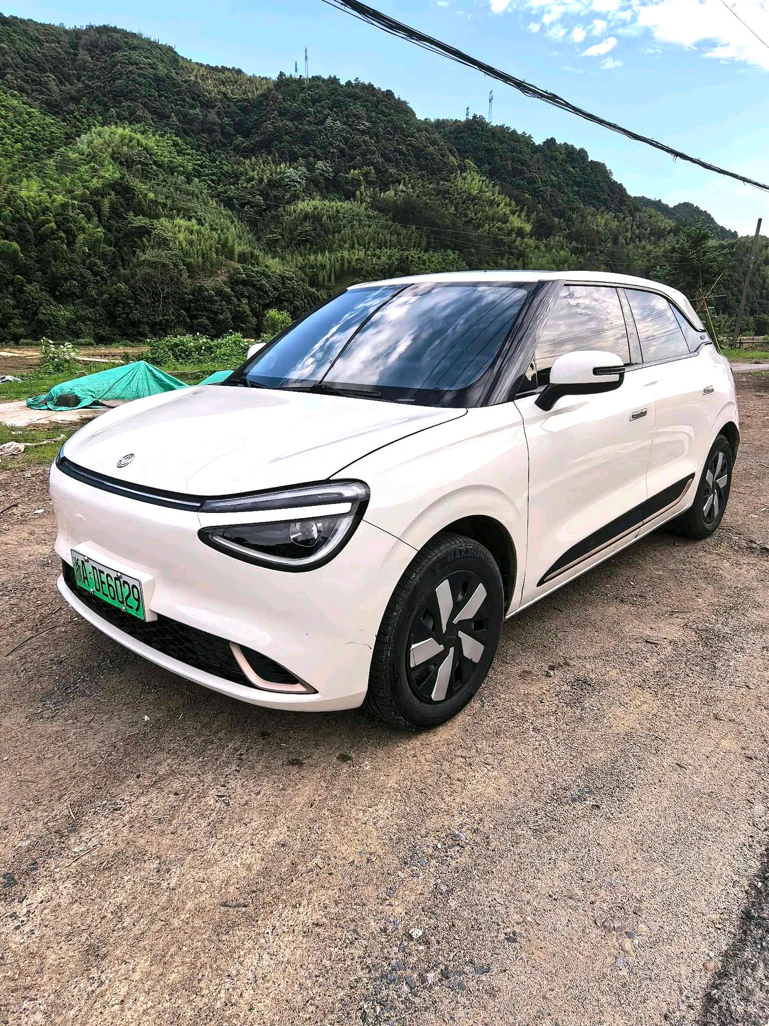 Dongfeng Dongfeng Nano 01 — Beige