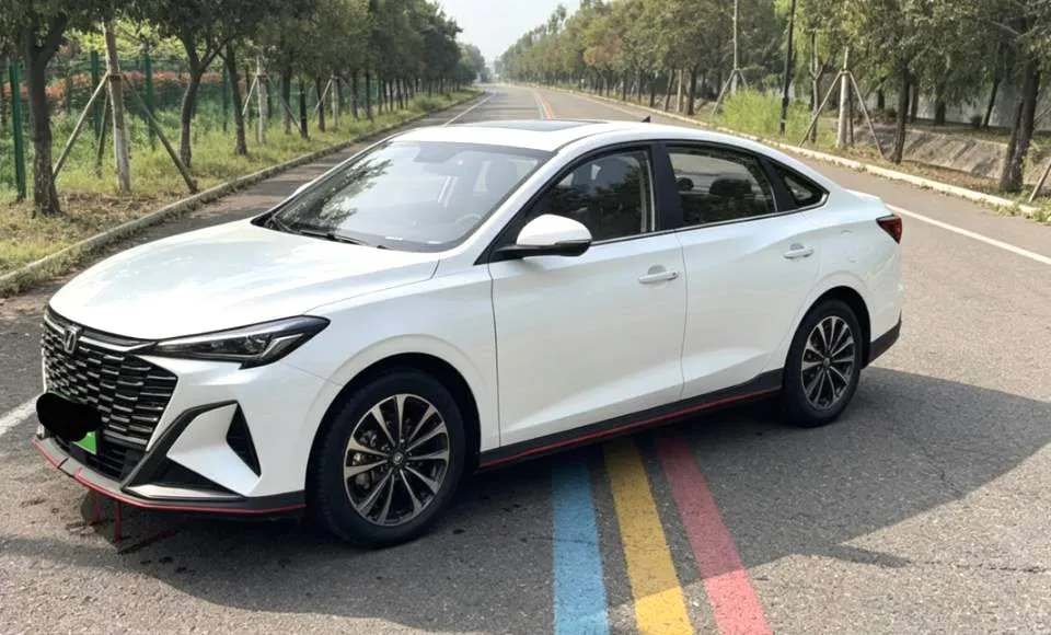 Changan X5 2025 X5 PLUS 1.5T Smart Flagship Model — photo 1