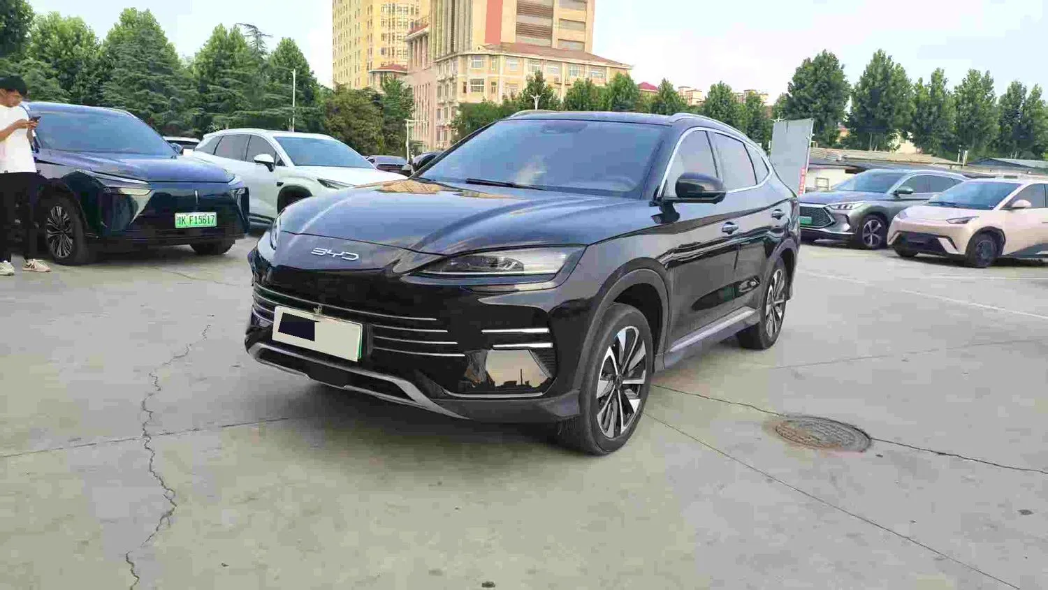 BYD BYD Song PLUS — Чёрный