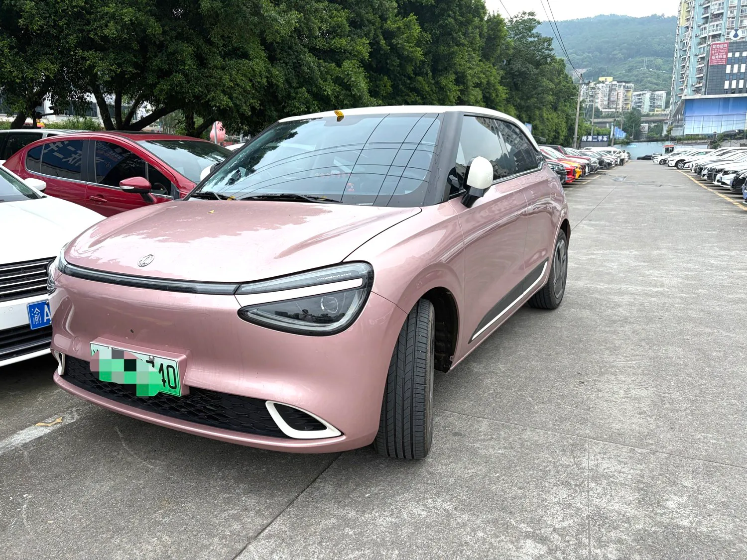 Dongfeng Dongfeng Nano 01 — Pink