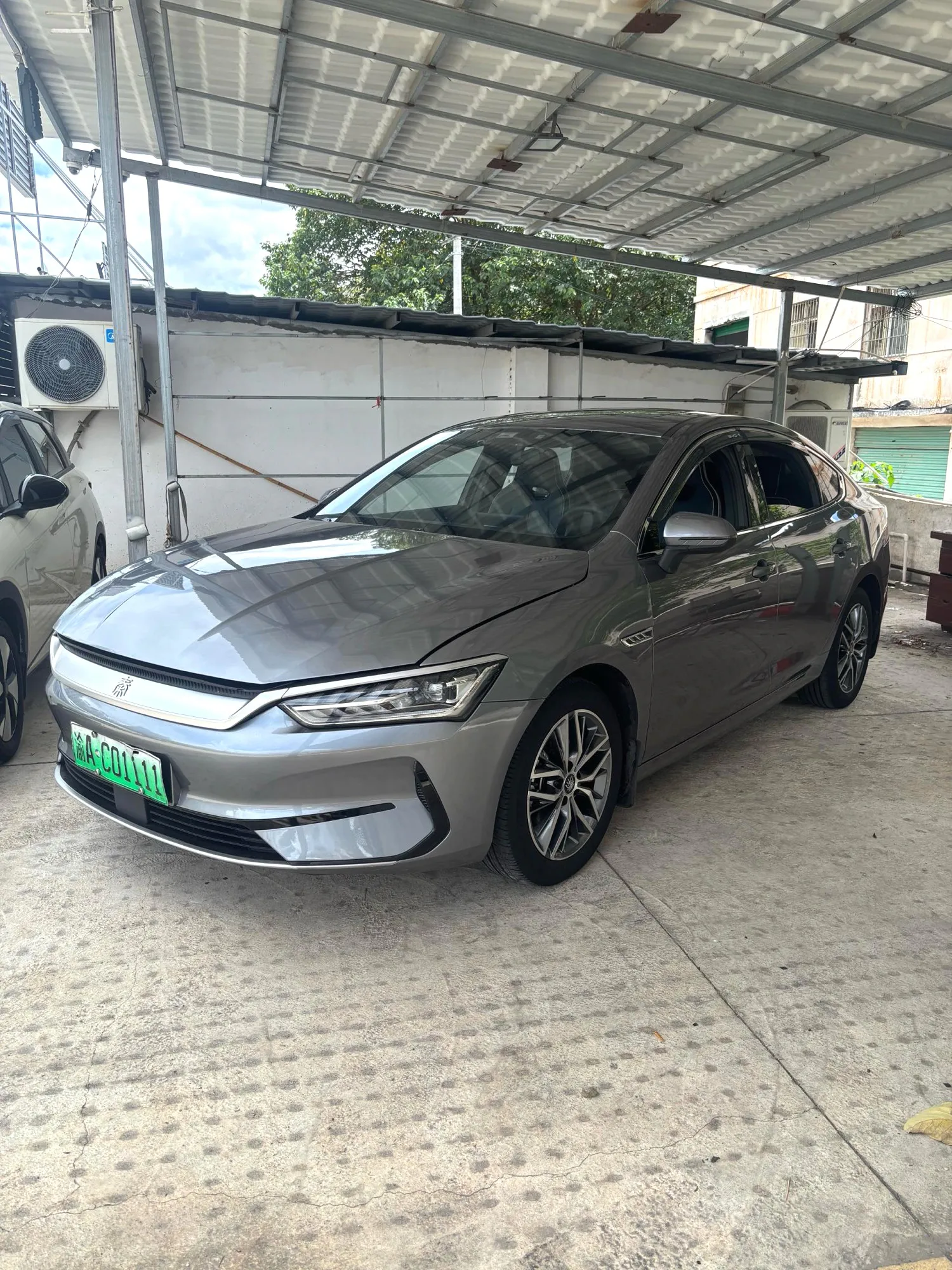 BYD BYD Qin PLUS — Gray
