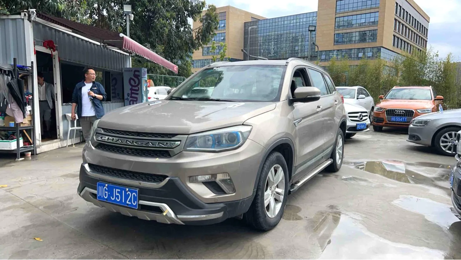 Changan Changan CS75 — بني