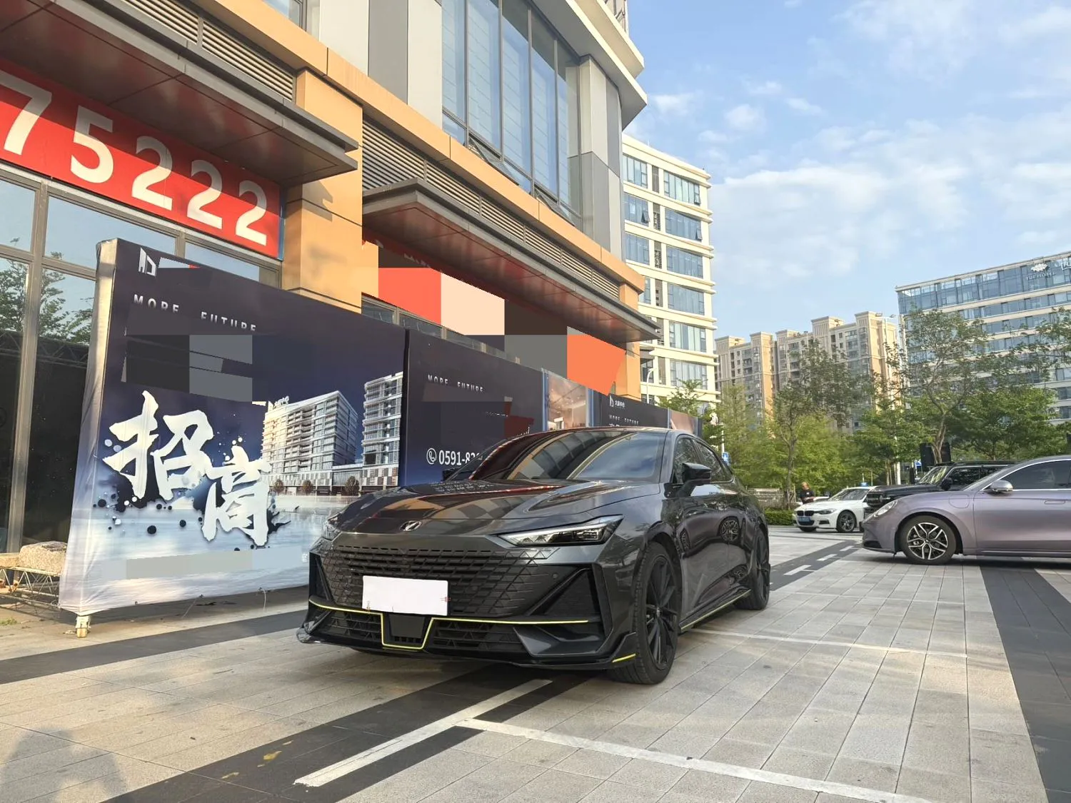 Changan Changan UNI-V — أسود