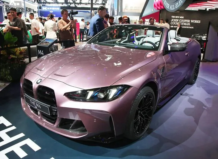 BMW BMW M4 — sedan