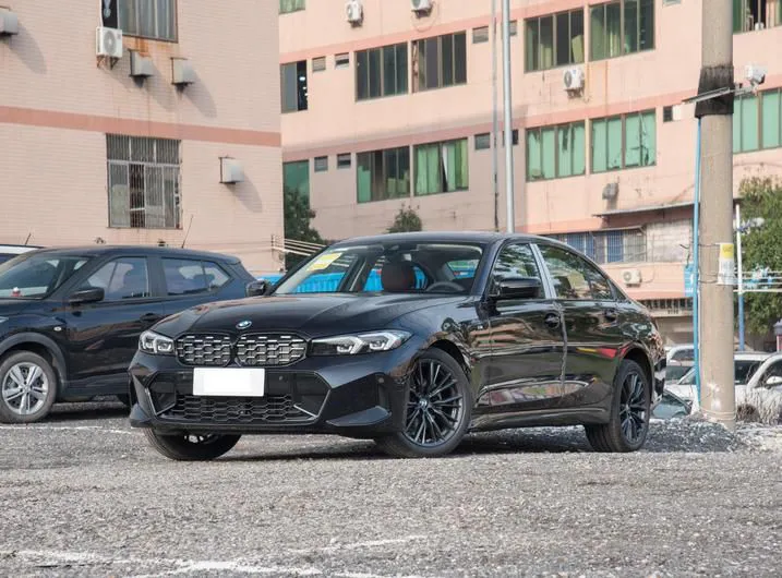 BMW 3 Series 3 Series 2024 325Li M Sport Night Package — photo 1