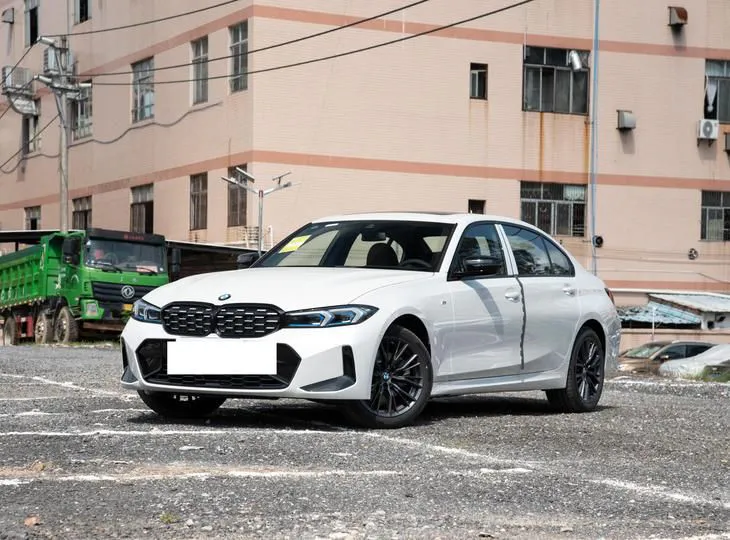 BMW 3 Series 3 Series 2024 330Li M Sport Night Package — photo 1