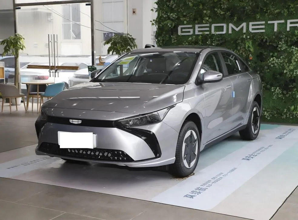 Geely Geely Geometry G6 — sedan