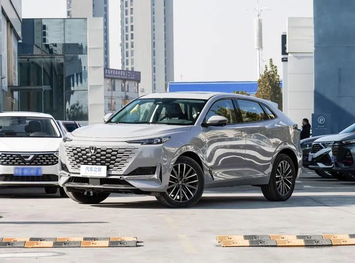 Changan UNI-K UNI-K 2024 2.0T 4WD Enjoy Edition — photo 1