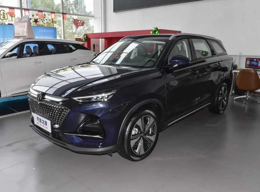 Changan X7 PLUS X7 PLUS 2024 1.5T Automatic Intelligent Edition 5 Seaters — photo 1