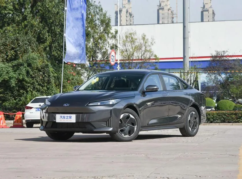Changan Nevo A05 Nevo A05 2024 70 Lite — photo 1