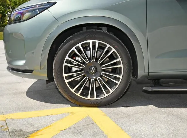 AITO M7 M7 2024 1.5T rear-wheel drive Plus version 5 seats — Ver foto 6