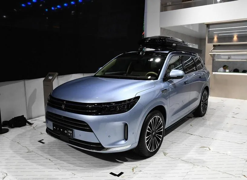 AITO M7 M7 2024 1.5T intelligent driving four-wheel drive Max version 5 seats — photo 1