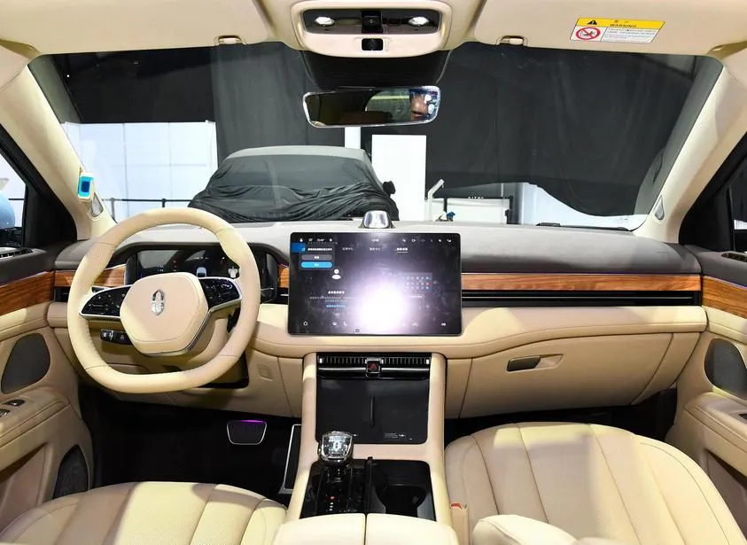 AITO M7 M7 2024 1.5T intelligent driving four-wheel drive Max version 5 seats — Ver foto 2