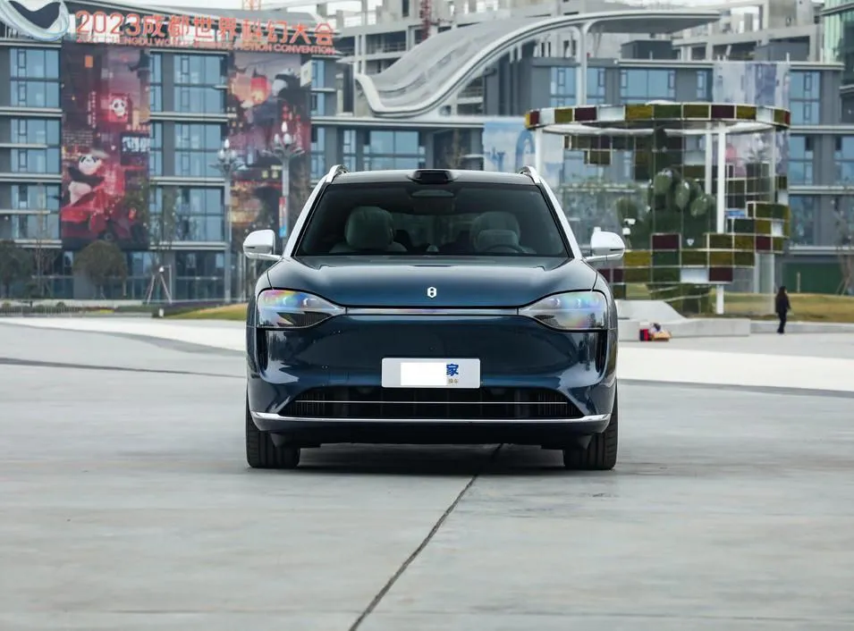 AITO M9 M9 2024 extended range Ultra version 42kWh — Ver foto 5