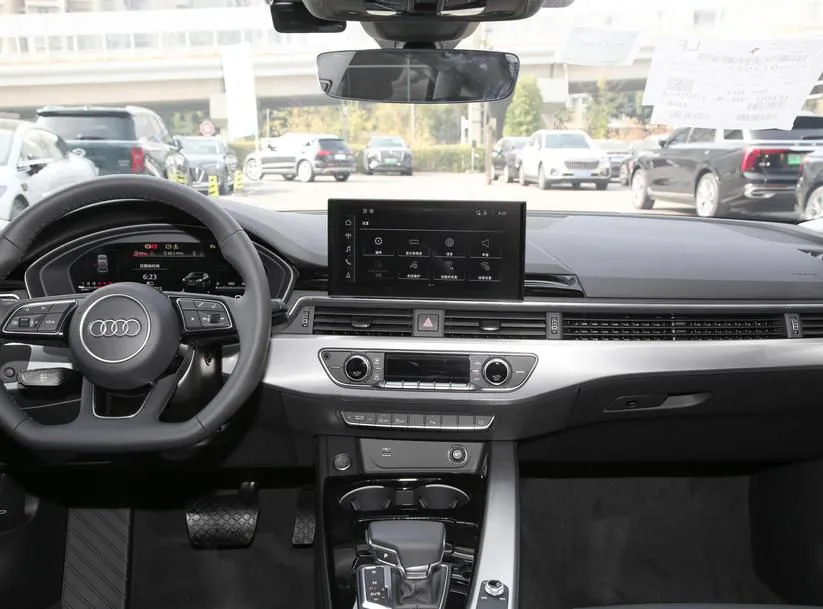 Audi A5 A5 Imported 2024 Sportback 40 TFSI Stylish Dynamic Model — Voir la photo 4
