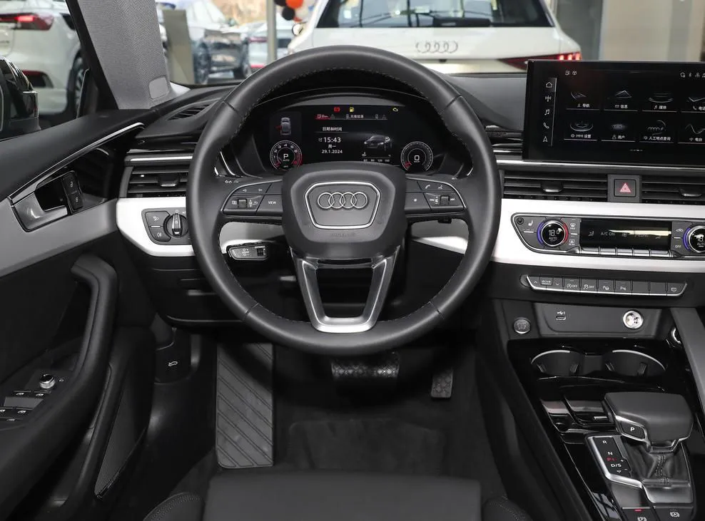 Audi A5 A5 Imported 2024 Sportback 45 TFSI quattro Selected Dynamic Edition — عرض الصورة 3