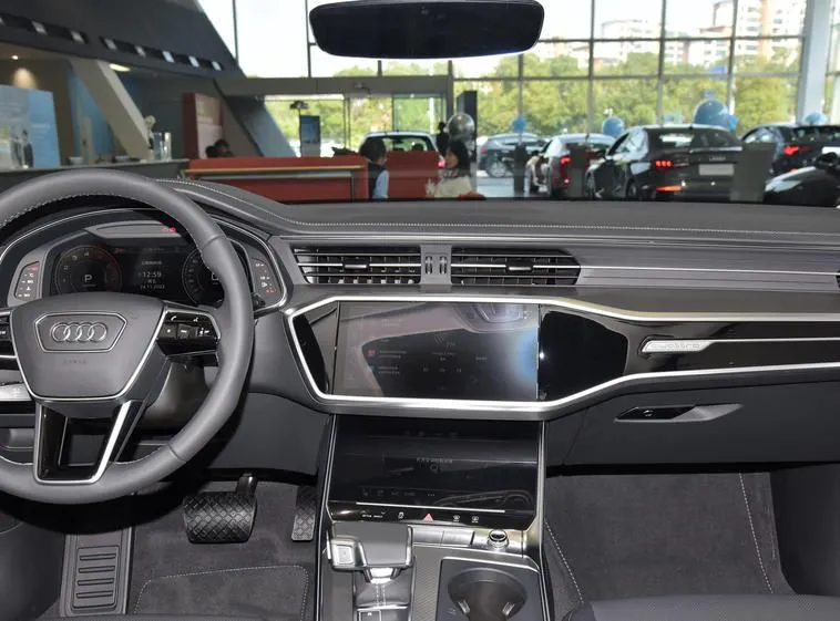 Audi A6 A6 Imported 2024 allroad quattro 55 TFSI Premium Off-Road Edition — View photo 4