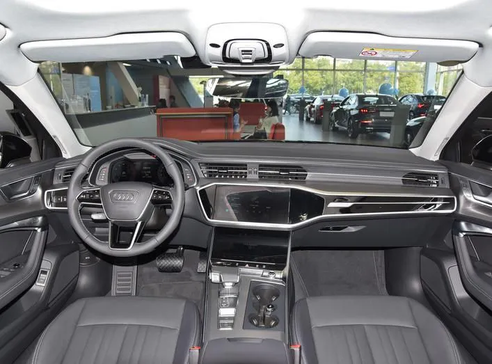 Audi A6 A6 Imported 2024 allroad quattro 55 TFSI Premium Off-Road Edition — View photo 2