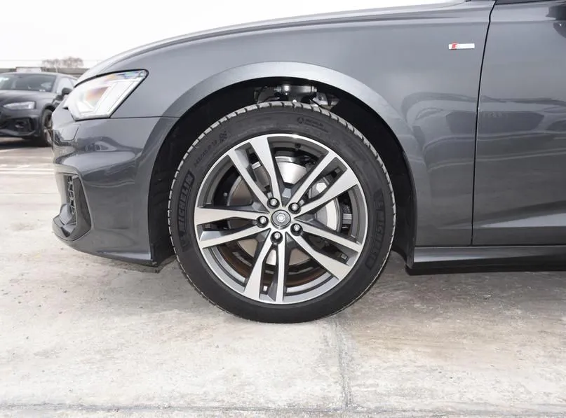 Audi A6 A6 Imported 2024 Avant Avant 45 TFSI Selected Dynamic Edition — View photo 6