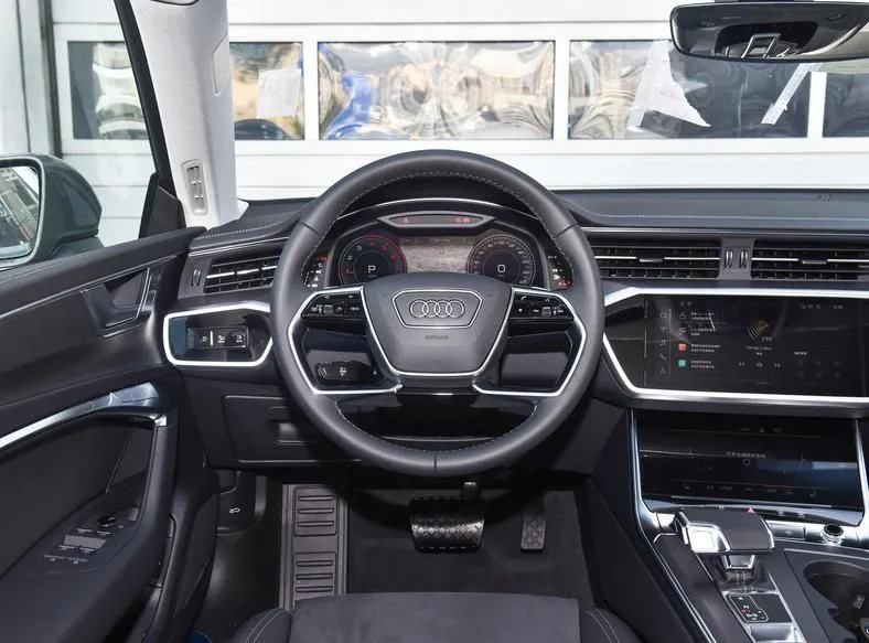 Audi A7 A7 2024 40 TFSI Luxury — عرض الصورة 3