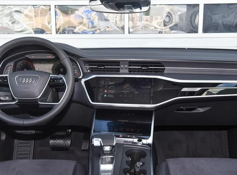 Audi A7 A7 2024 40 TFSI Luxury — عرض الصورة 4