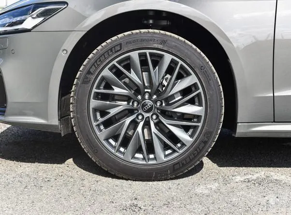 Audi A7 A7 2024 40 TFSI Luxury — عرض الصورة 6