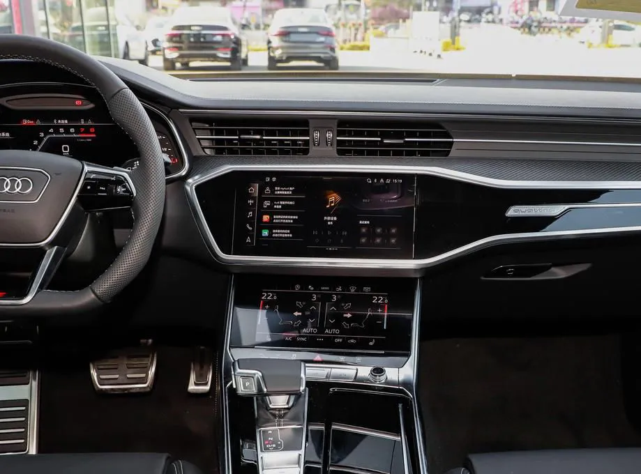 Audi A7 A7 2024 55 TFSI quattro Premium Edition — Voir la photo 4