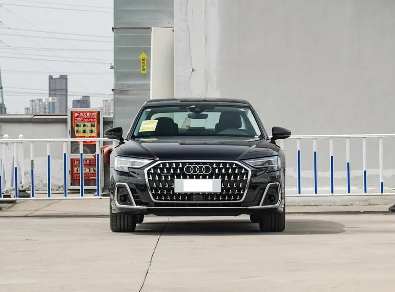 Audi A8 A8 2024 A8L 45 TFSI quattro Luxury Edition — عرض الصورة 5