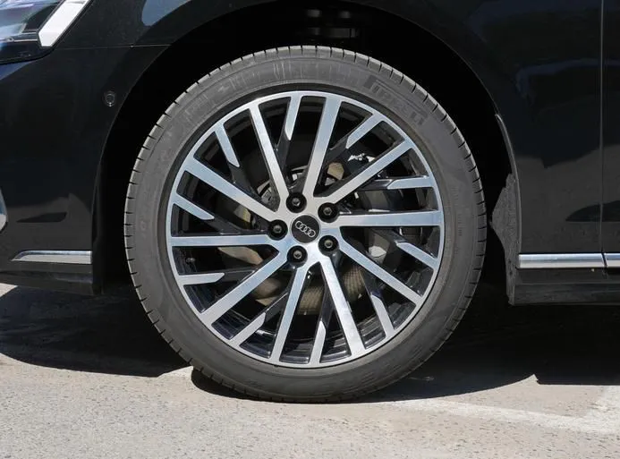 Audi A8 A8 2024 A8L 55 TFSI quattro flagship model — Ver foto 6