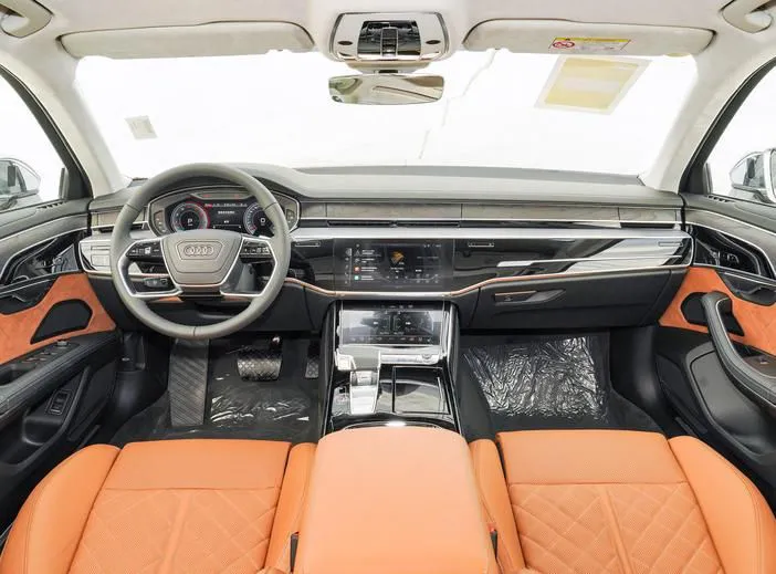 Audi A8 A8 2024 A8L Horch Founder's Edition Classic — Voir la photo 2