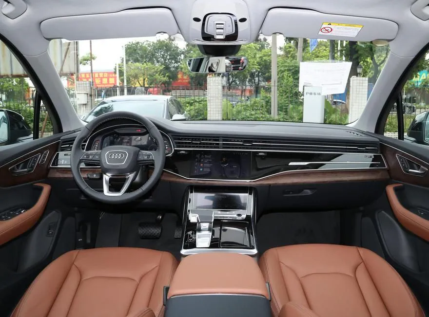 Audi Q7 Q7 2024 45 TFSI quattro S line Black Warrior — Смотреть фото 2