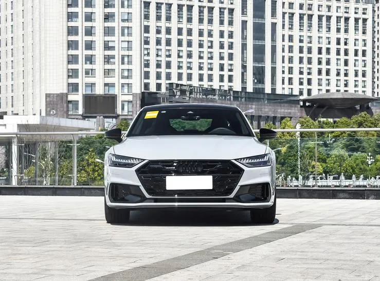 Audi A7L A7L 2024 45 TFSI quattro RS package racing version — View photo 5