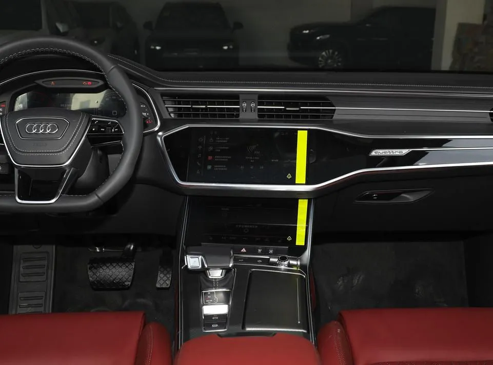 Audi A7L A7L 2024 45 TFSI quattro Black Warrior Edition — عرض الصورة 4
