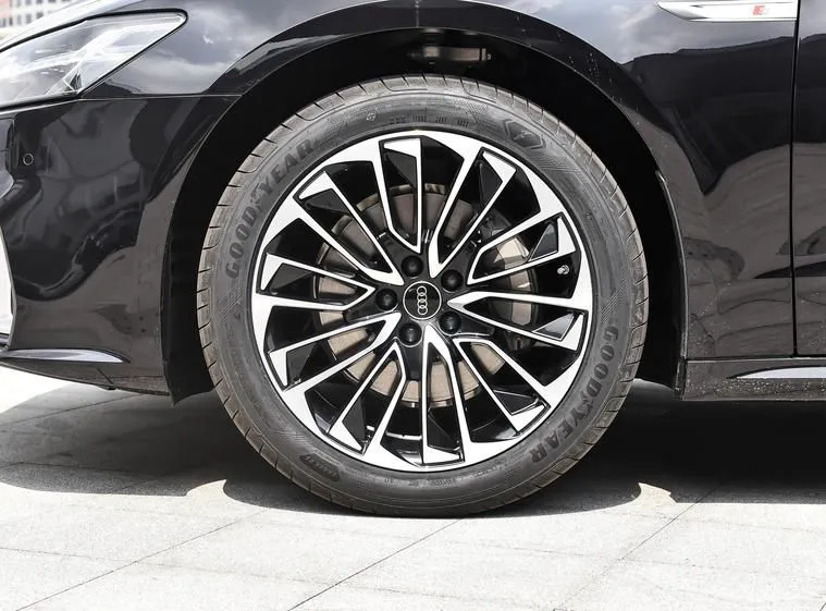 Audi A7L A7L 2024 45 TFSI Luxury Edition — Ver foto 6