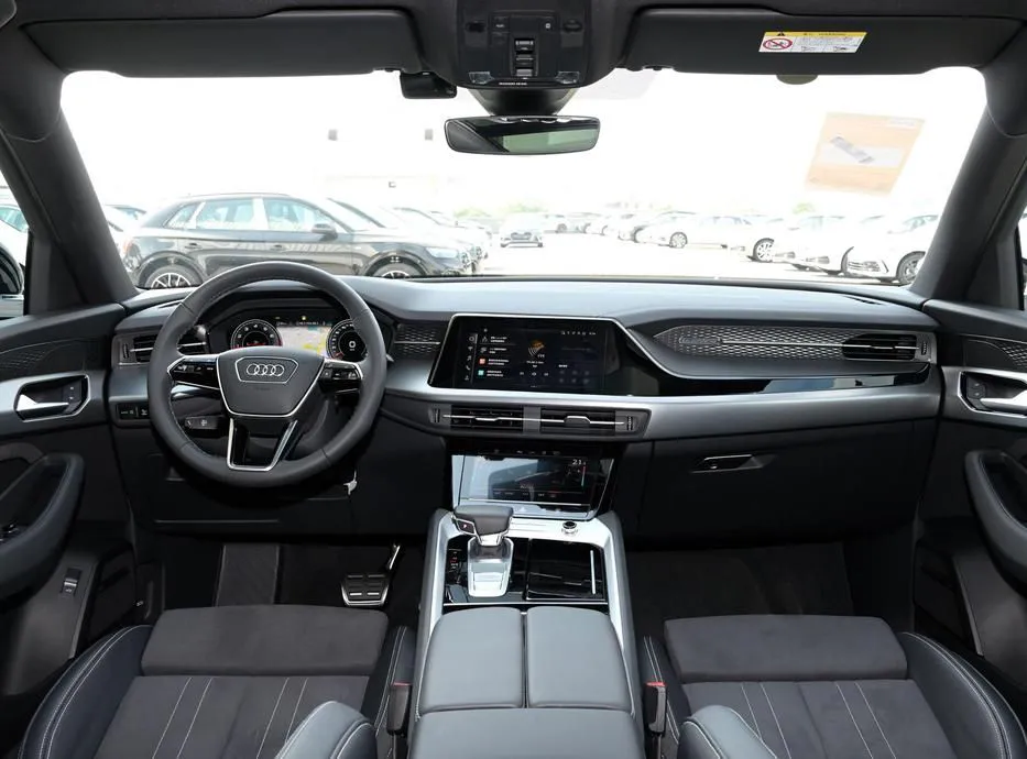 Audi Q6 Q6 2024 40 TFSI quattro Cloud Viewing Flying Rider Package 7 Seaters — View photo 2