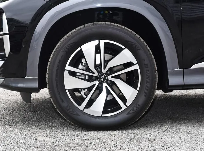 Audi Q6 Q6 2024 40 TFSI quattro Guanyun Style Yulin Package 7 Seaters — Voir la photo 6