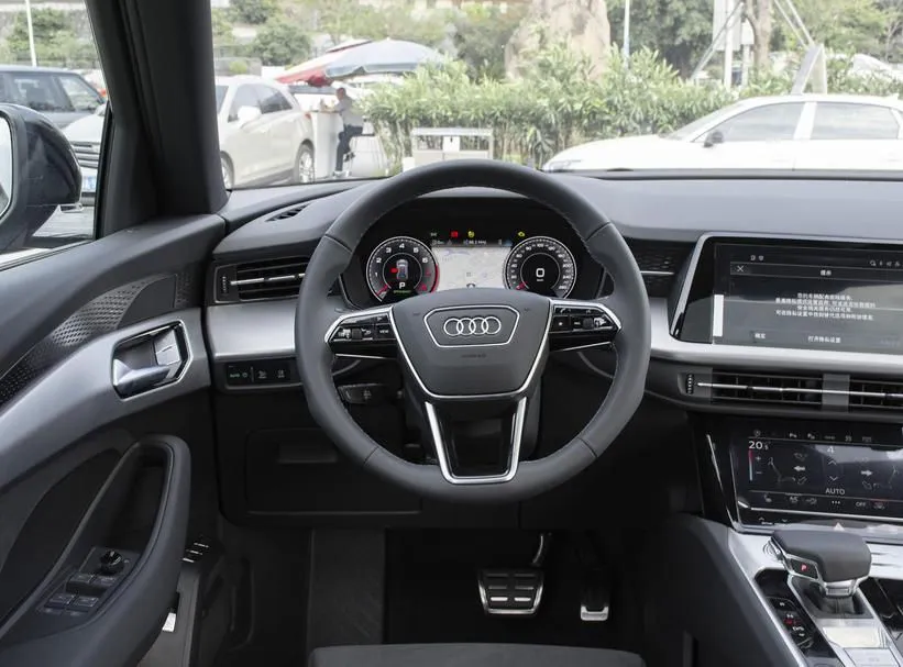 Audi Q6 Q6 2024 45 TFSI quattro Qiyun Flying Rider Package 7 Seaters — Ver foto 3