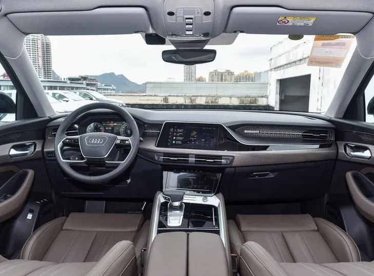 Audi Q6 Q6 2024 45 TFSI quattro Qiyun Yulin Package 7 Seaters — Voir la photo 2
