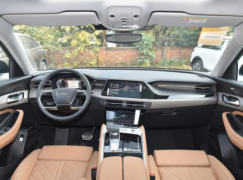 Audi Q6 Q6 2024 50 TFSI quattro Cloud Style Yulin Package 6 Seaters — Voir la photo 2