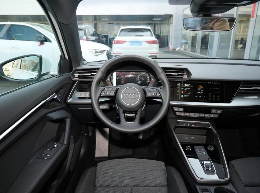 Audi A3 A3 2024 A3L Limousine 35 TFSI Progressive Elegant Edition — عرض الصورة 3