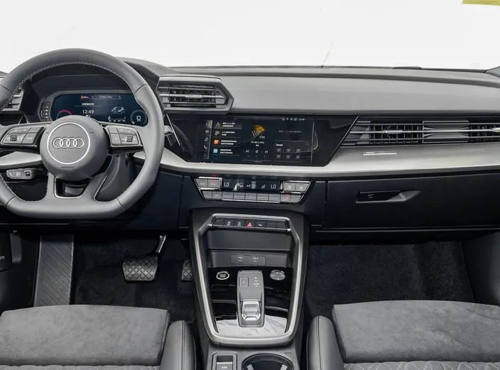 Audi A3 A3 2024 Sportback 35 TFSI RS Package Speed Type — Ver foto 4