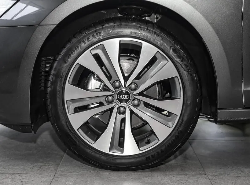 Audi A3 A3 2024 Sportback 35 TFSI Progressive Elegance — عرض الصورة 6