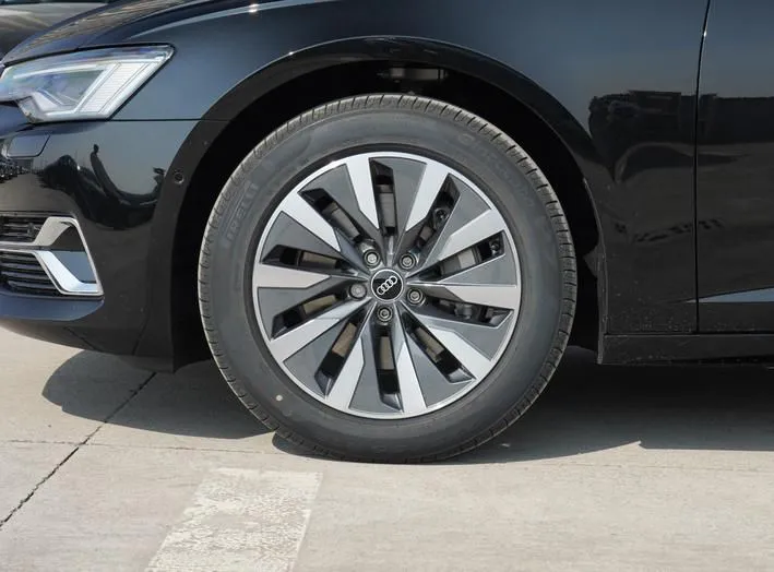 Audi A6L A6L 2024 45 TFSI Premium Elegance — عرض الصورة 6