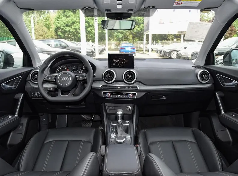 Audi Q2L Q2L 2024 35 TFSI RS Kit Speed Type — View photo 2