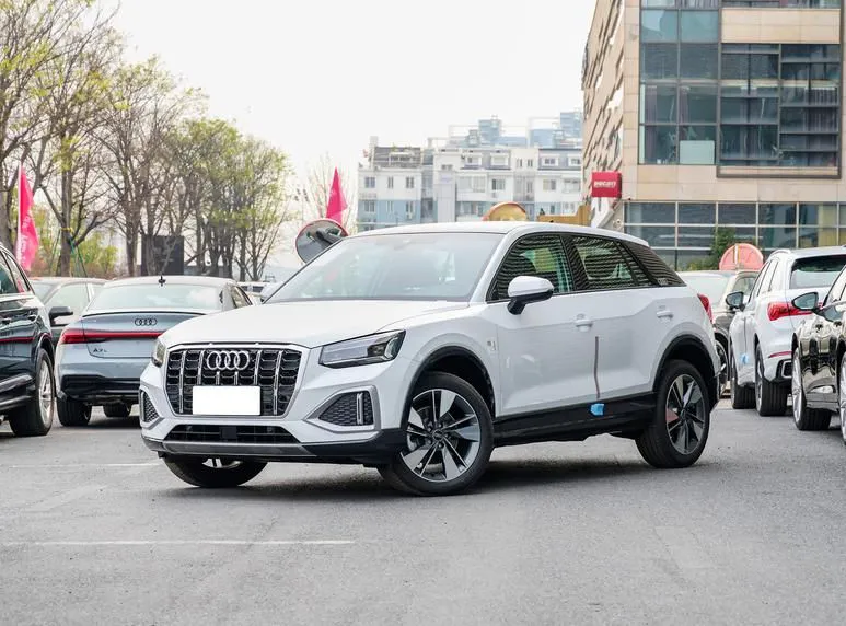 Audi Q2L Q2L 2024 35TFSI Stylish and Elegant — photo 1