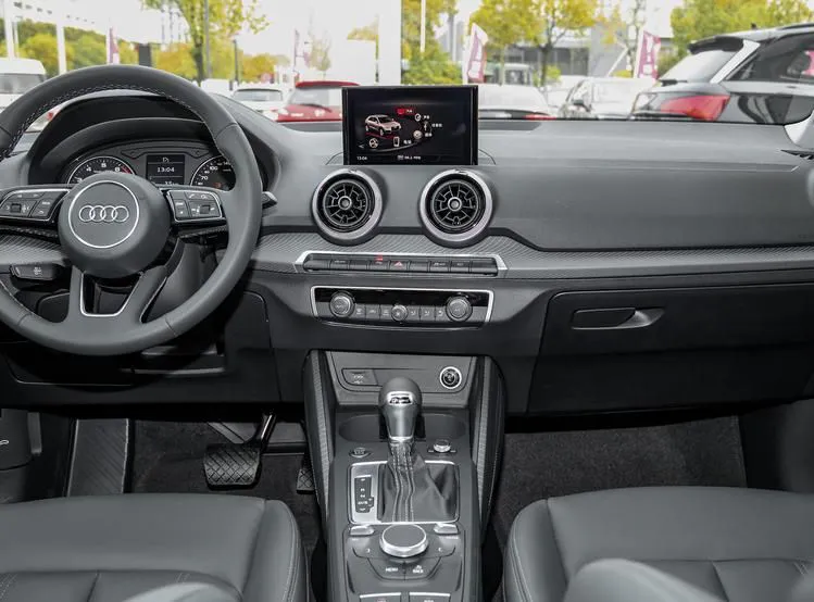 Audi Q2L Q2L 2024 35TFSI Stylish and Elegant — عرض الصورة 4