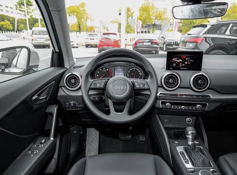 Audi Q2L Q2L 2024 35TFSI Stylish and Elegant — عرض الصورة 3